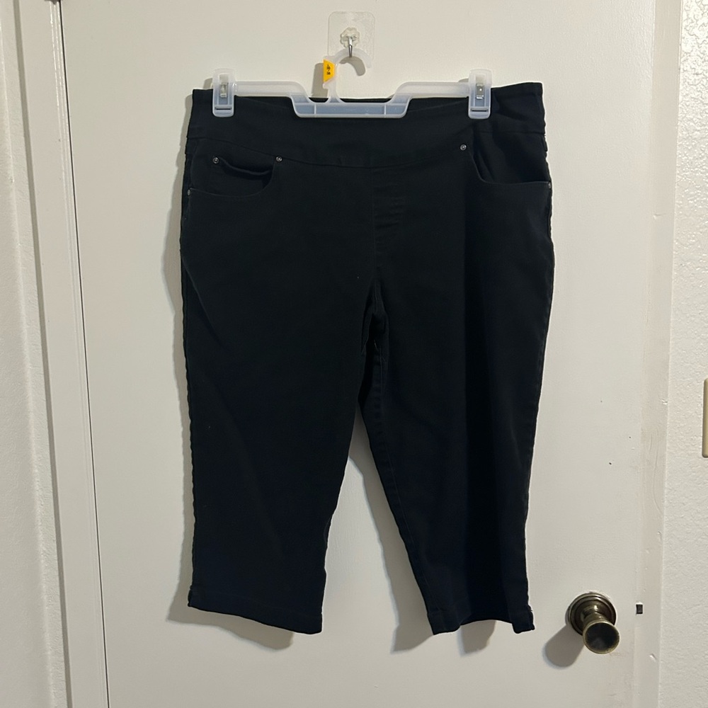 Black Cropped Pants